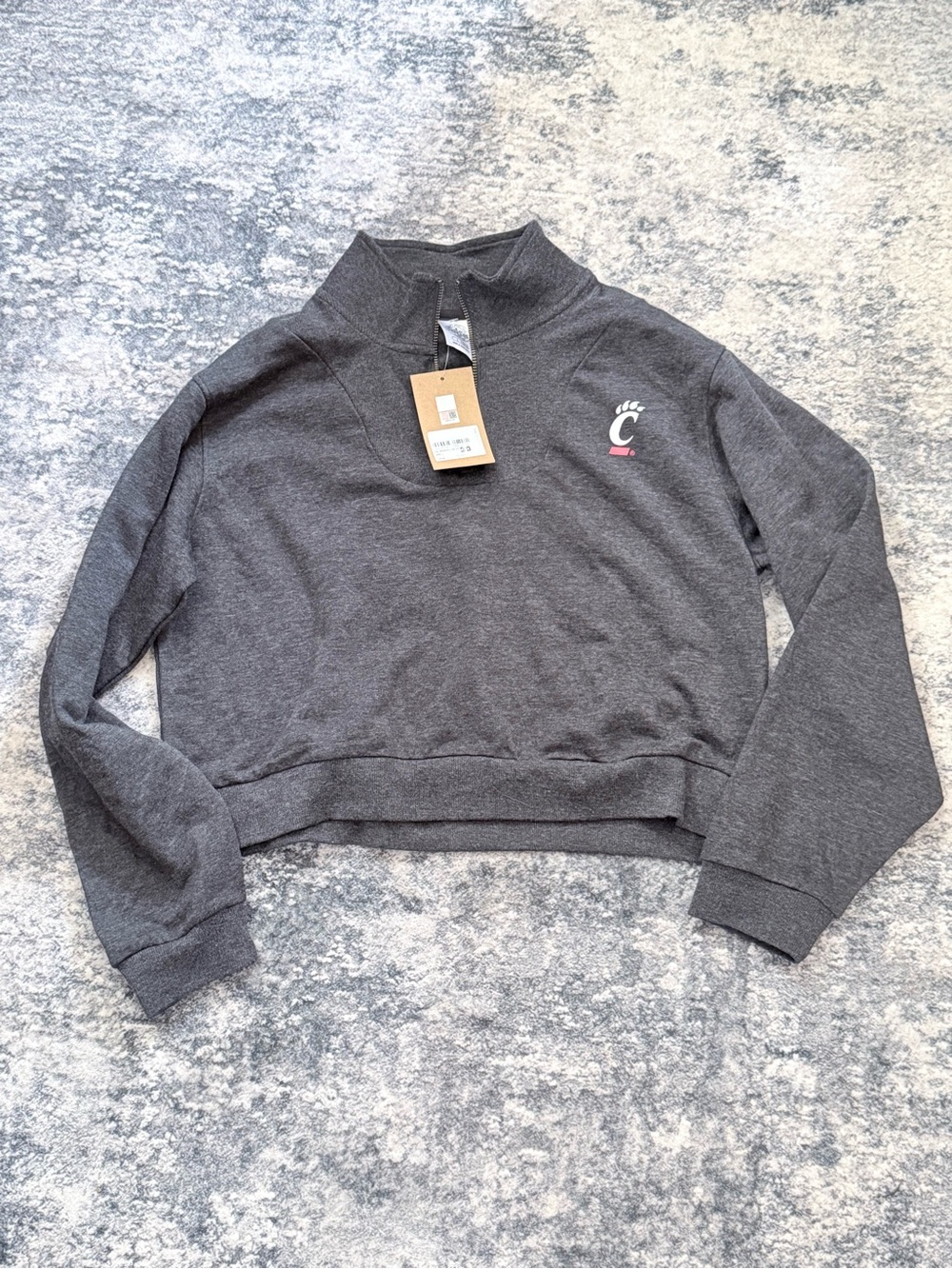 Rivalry Threads Charcoal Gray Quarter-Zip Cropped Sweatshirt